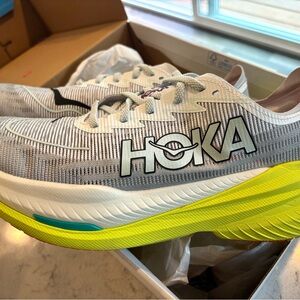 LIKE NEW HOKA MACH X2 MENS 12